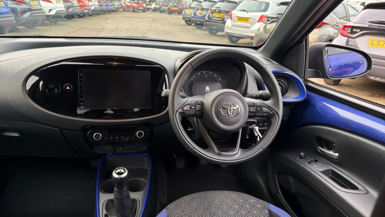 Toyota Aygo X 1.0 VVT-i Edge 5dr Petrol Hatchback